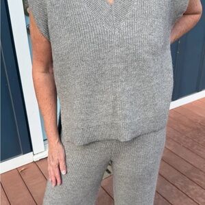 Oatmeal- Gray Knit Sleeveless Top and Pants Set